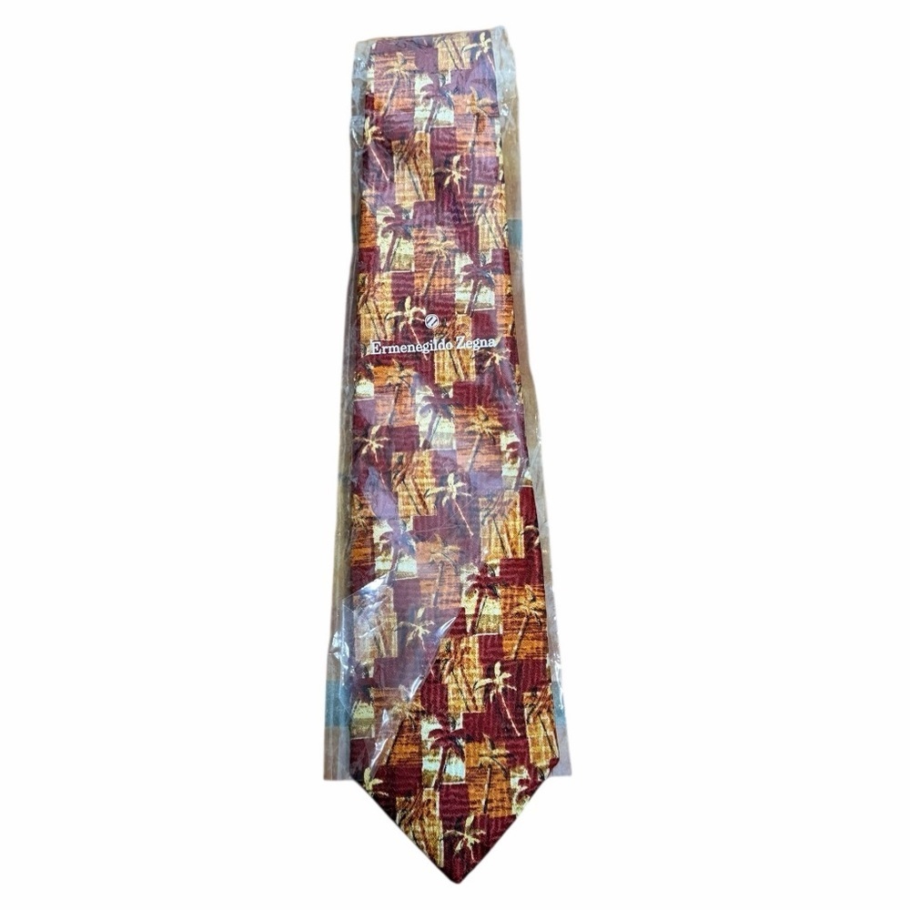 Ermenegildo Zegna Burgundy and Gold Patterned Tie - Picture 5 of 5